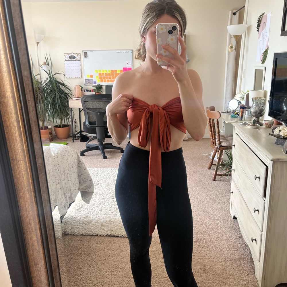 Tie tops